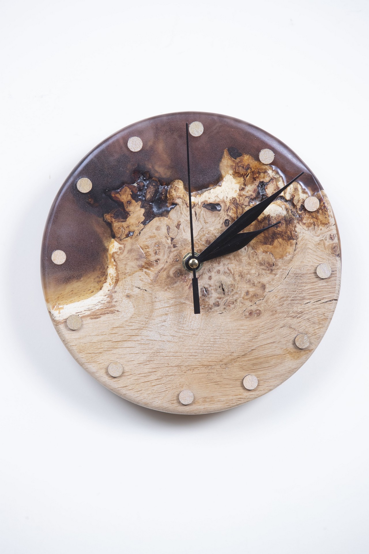 Stunning brown clock
